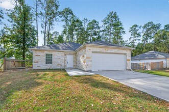25106 Morgan Cemetery Rd in Cleveland, TX - Building Photo - Building Photo