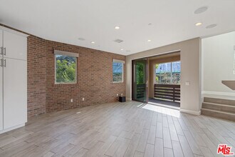12860 S Seaglass Cir in Los Angeles, CA - Building Photo - Building Photo