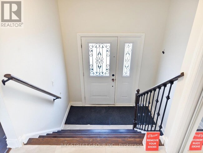 2615 Windjammer Rd in Mississauga, ON - Building Photo - Building Photo