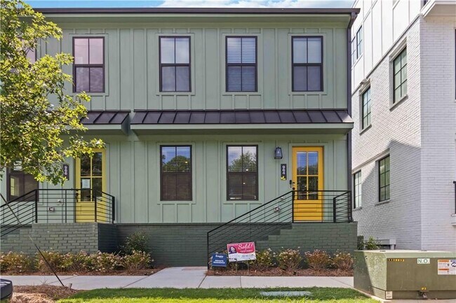 property at 964 Bibbs Circle NW