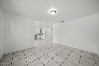 4735 30th St SW in Lehigh Acres, FL - Building Photo - Building Photo