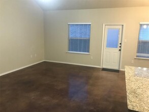 610 Jack Rabbit Ln in Buda, TX - Building Photo - Building Photo