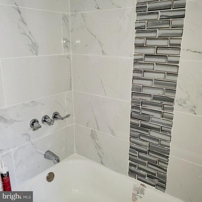 819 N 64th St in Philadelphia, PA - Building Photo - Building Photo