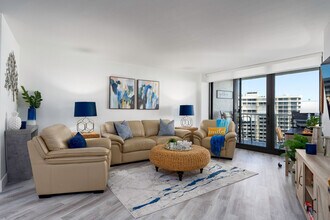 380 Seaview Ct, Unit SI ID1060573P in Marco Island, FL - Building Photo - Building Photo