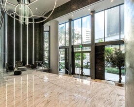 1000 Brickell Plz, Unit 2011 in Miami, FL - Building Photo - Building Photo