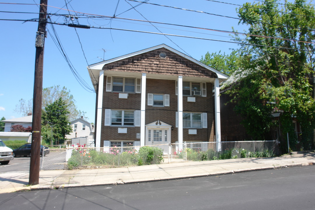 280 Hall Ave in Perth Amboy, NJ - Building Photo