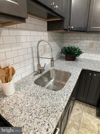 207 E Cambria St photo'