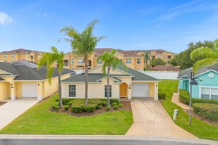 528 Reserve Dr in Davenport, FL - Building Photo