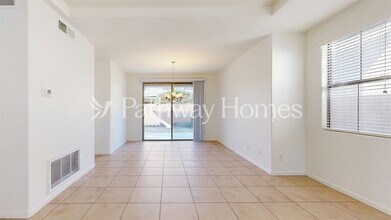 2141 N 135th Dr in Goodyear, AZ - Foto de edificio - Building Photo