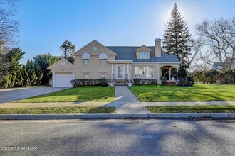 12 Woodford Rd in Deal, NJ - Building Photo - Building Photo