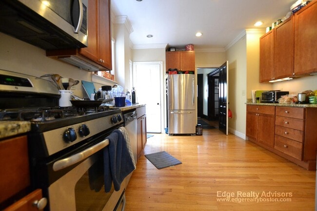 2 Barstow St, Unit 1 in Boston, MA - Building Photo - Building Photo