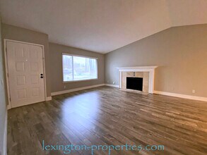 11120 Crooken River Ct in Rancho Cordova, CA - Building Photo - Building Photo