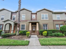 829 Belles Ferry Loop in Sanford, FL - Building Photo