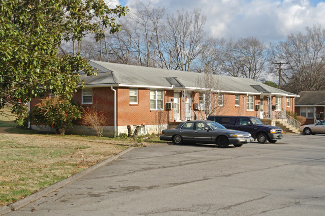 Holman Apartments in Nashville, TN - Building Photo - Building Photo