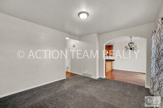 13645 W Mount Cortina Way in Riverton, UT - Building Photo - Building Photo