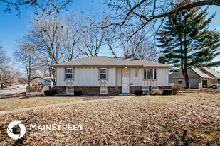 12701 Crystal Ave in Grandview, MO - Building Photo