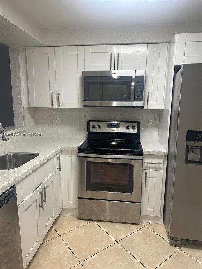 3611 SW 117th Ave-Unit -10-307 in Miami, FL - Building Photo - Building Photo