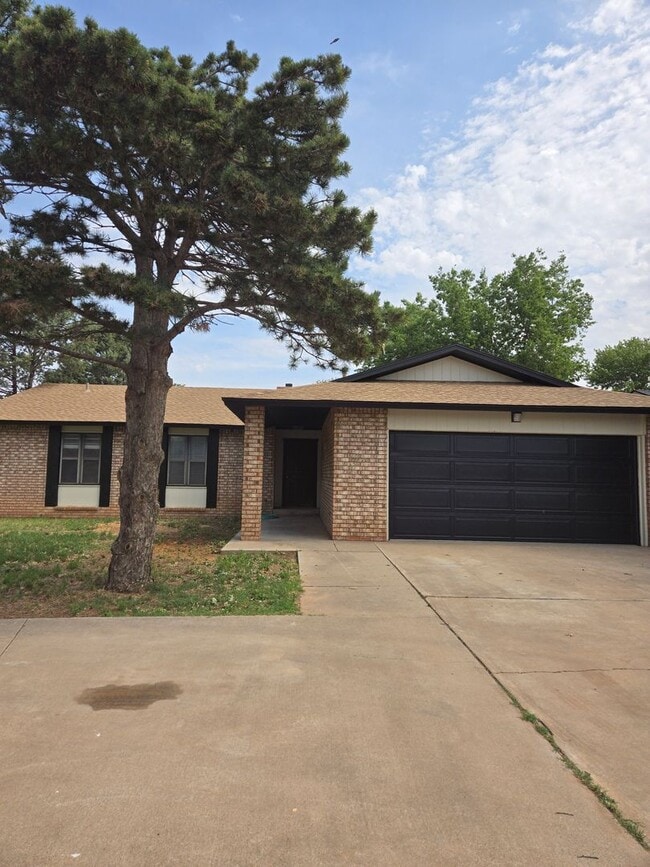 property at 2128 Castle Ct