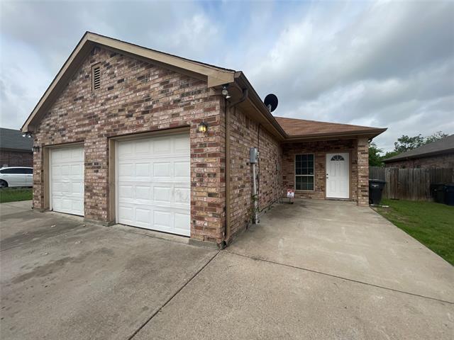 7518 Novella Dr in Fort Worth, TX - Building Photo - Building Photo