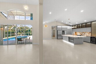 7686 La Corniche Cir in Boca Raton, FL - Building Photo - Building Photo