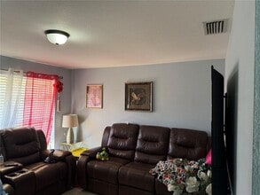 6507 Amundson Ct in Tampa, FL - Building Photo - Building Photo