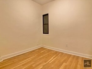 EAST 89 STREET in New York, NY - Building Photo - Building Photo