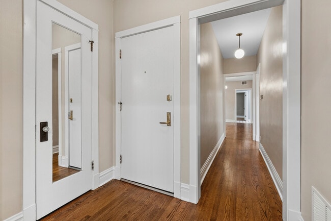 4932 N Ridgeway Ave in Chicago, IL - Building Photo - Building Photo