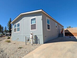 6656 Pentz Rd in Paradise, CA - Building Photo - Building Photo