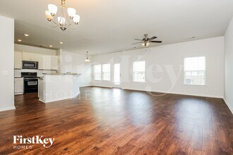 210 Firewheel Ct in Summerville, SC - Foto de edificio - Building Photo