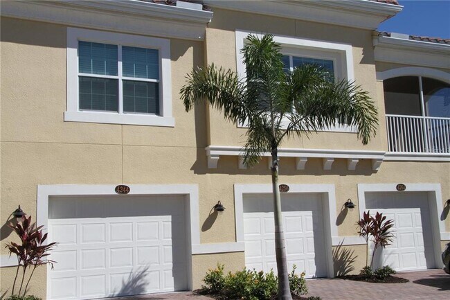 4256 Expedition Wy in Osprey, FL - Foto de edificio - Building Photo
