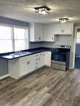 239 N McWhorter St in London, KY - Building Photo - Building Photo