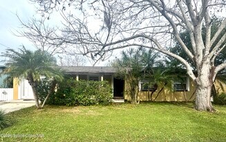 2444 Victor Rd in Cocoa, FL - Building Photo