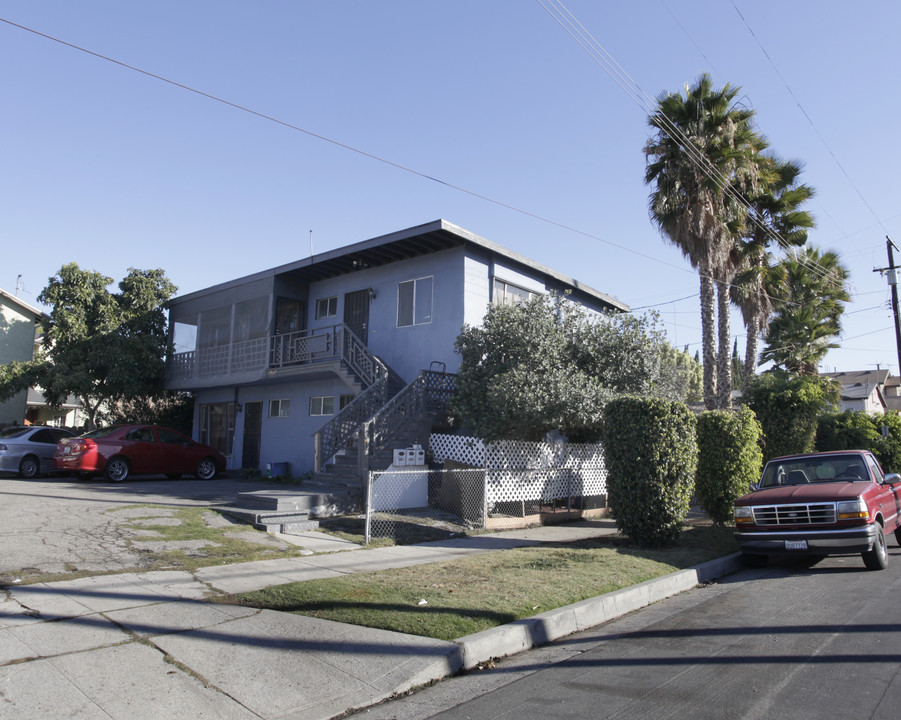 501 N Westmoreland Ave in Los Angeles, CA - Building Photo