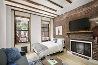 241 E 24th St-Unit -6 in New York, NY - Building Photo - Building Photo