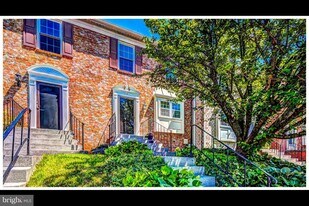 26 Spring Glen Ct in Cockeysville, MD - Building Photo