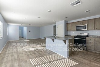 30824 Acappella Dr in Winchester, CA - Building Photo - Building Photo