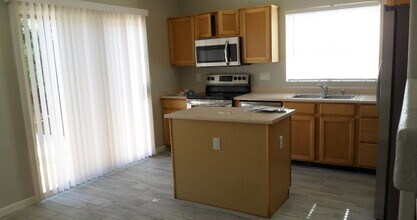 9144 W Michelle Dr in Peoria, AZ - Building Photo - Building Photo