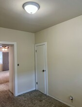 711 10th Ave S, Unit 2 in Nampa, ID - Building Photo - Building Photo