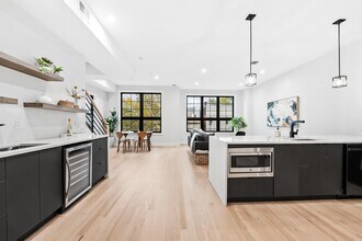 165 Delaware Ave in Jersey City, NJ - Building Photo - Building Photo