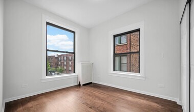 5132 S Drexel Ave, Unit #2 in Chicago, IL - Building Photo - Building Photo