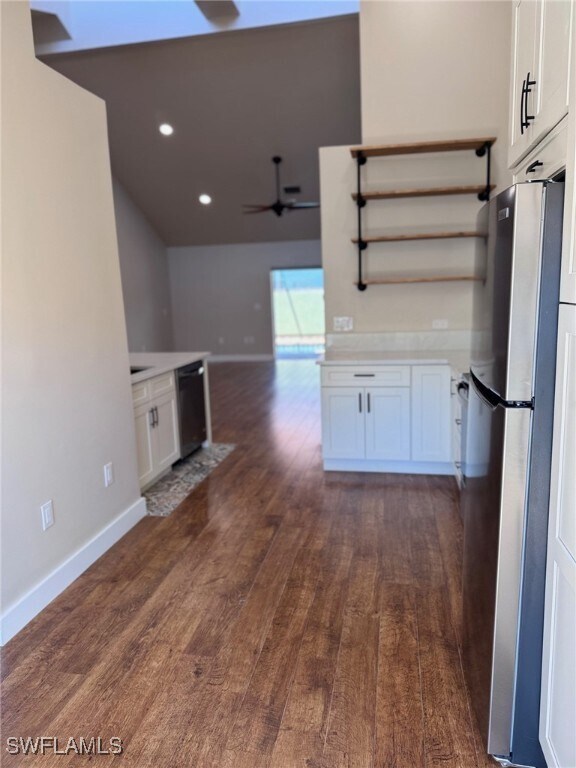 property at 5463 Harbour Castle Dr