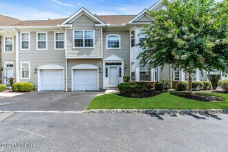 169 Shinnecock Dr in Englishtown, NJ - Building Photo - Building Photo
