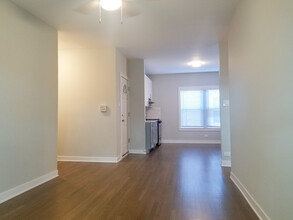 5135 N Wolcott Ave, Unit 3 in Chicago, IL - Building Photo - Building Photo