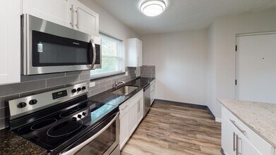 3183 Dorris Ave in Columbus, OH - Building Photo - Building Photo