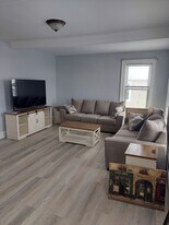 112 Home Ave, Unit #2 in Rutherford, NJ - Building Photo