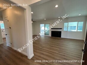 2044 Nipomo Ave in Long Beach, CA - Building Photo - Building Photo