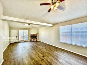 10908 Deauville Cir S in Fort Worth, TX - Building Photo - Building Photo
