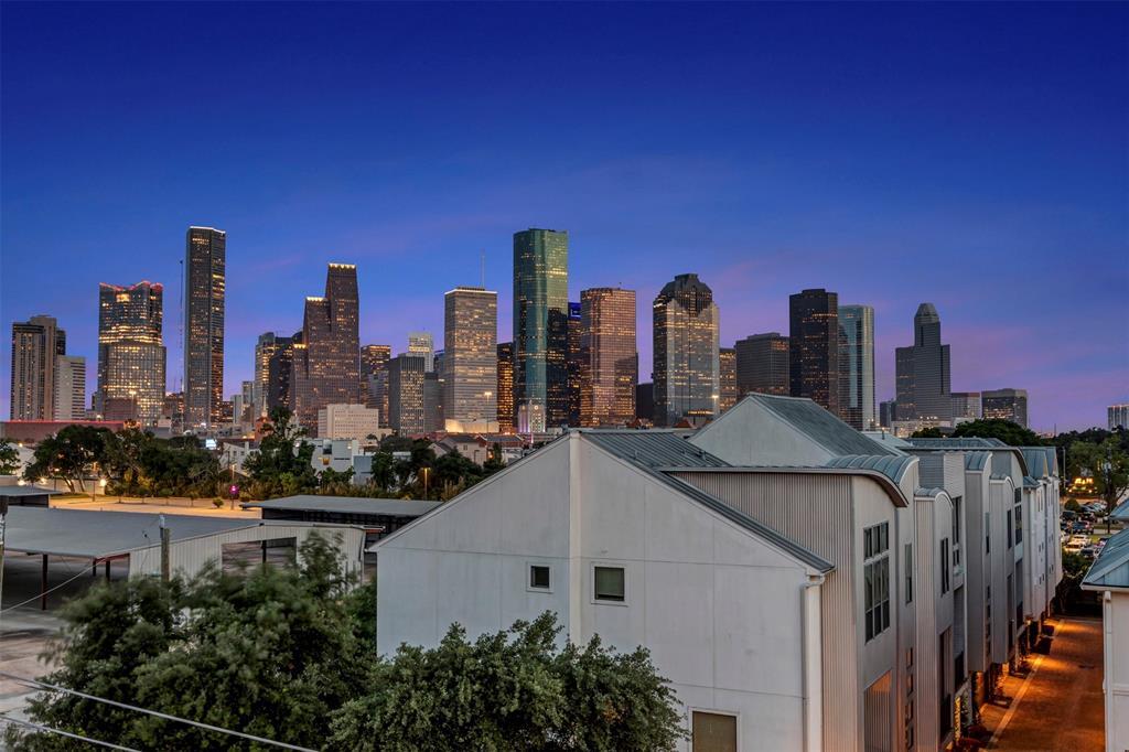 1818 Dart St in Houston, TX - Building Photo
