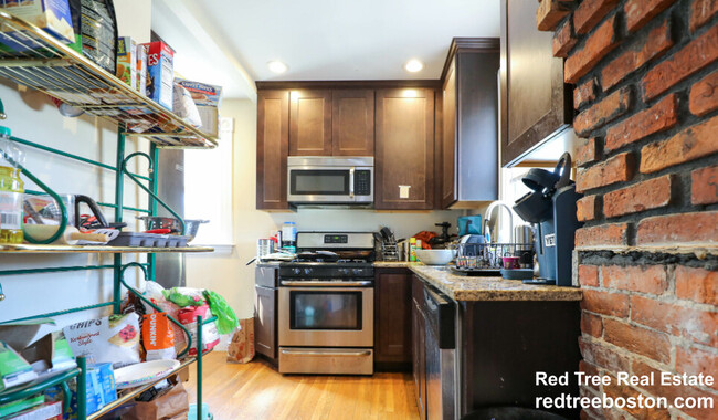 66 Parsons St, Unit 2