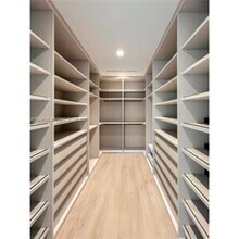 345 W 46th St in Miami Beach, FL - Building Photo - Building Photo